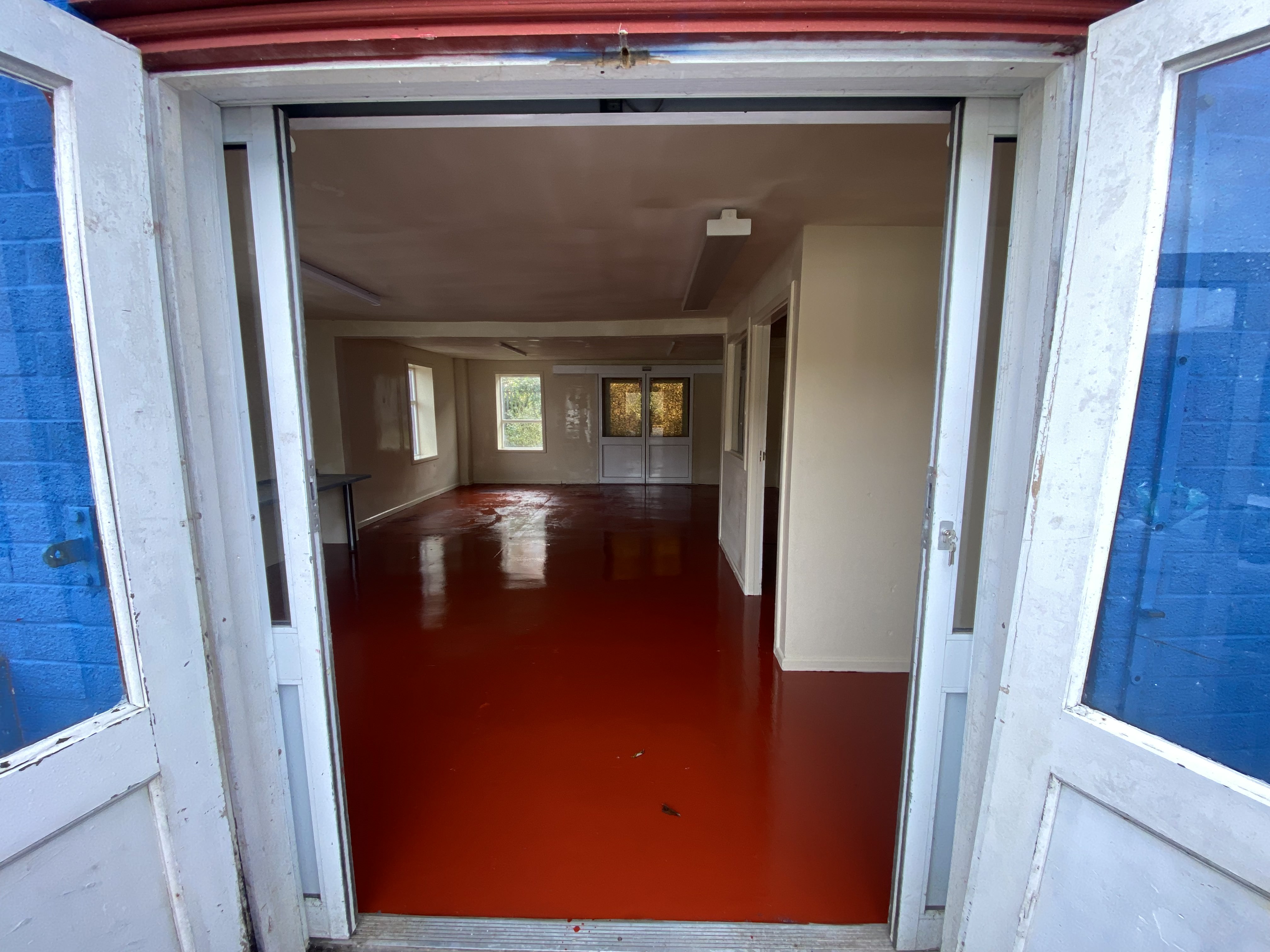 Industrial Unit in Ferndale - photo 3