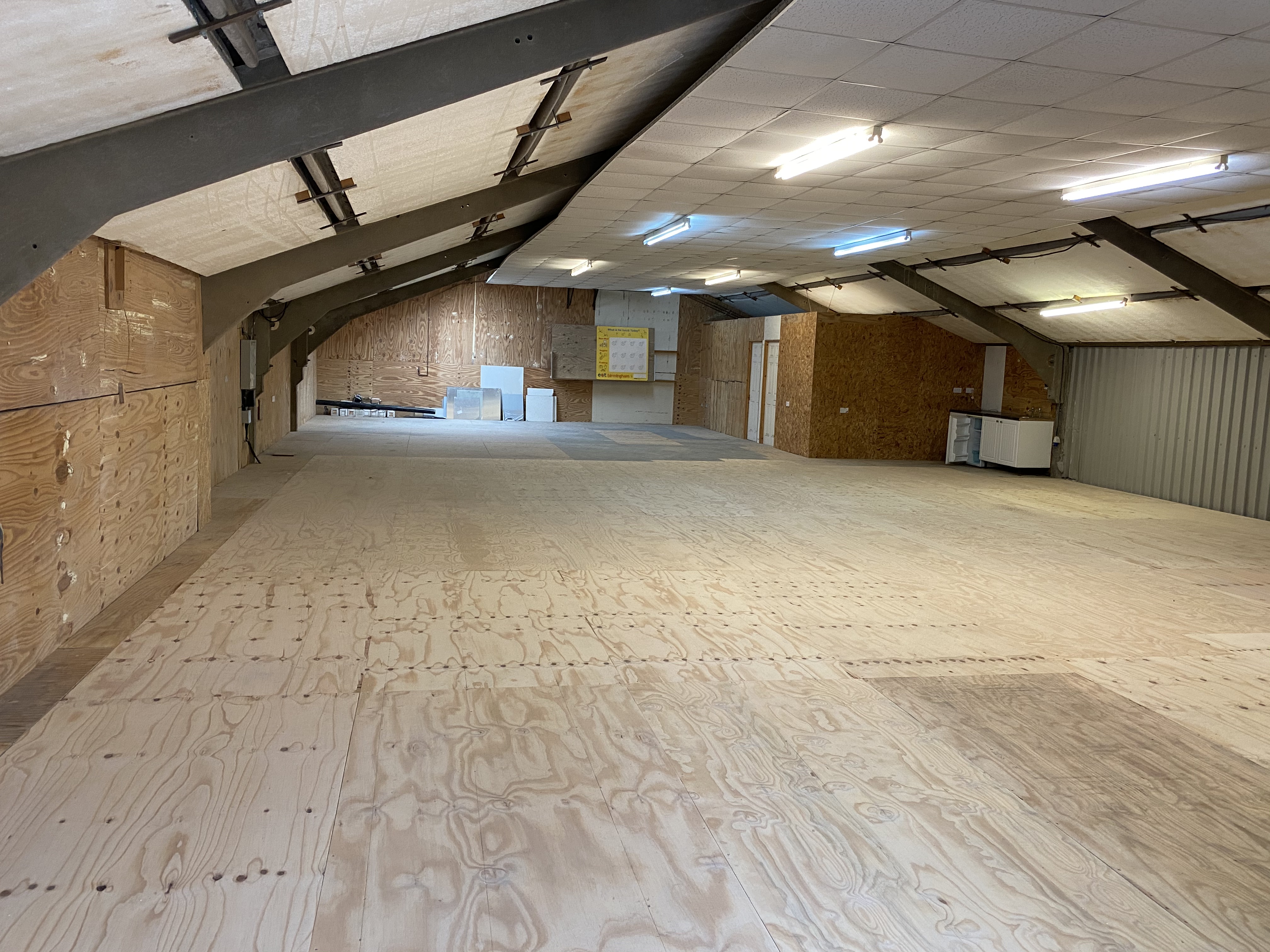 Industrial Unit in Faversham - photo 2