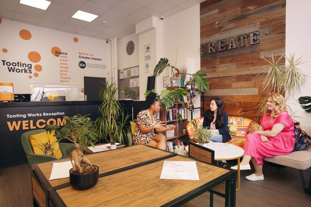 Storage in London - photo 2