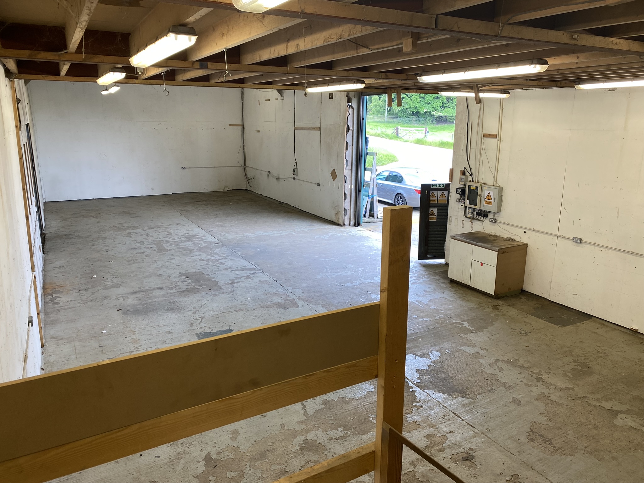 Industrial Unit in Market Harborough - photo 4