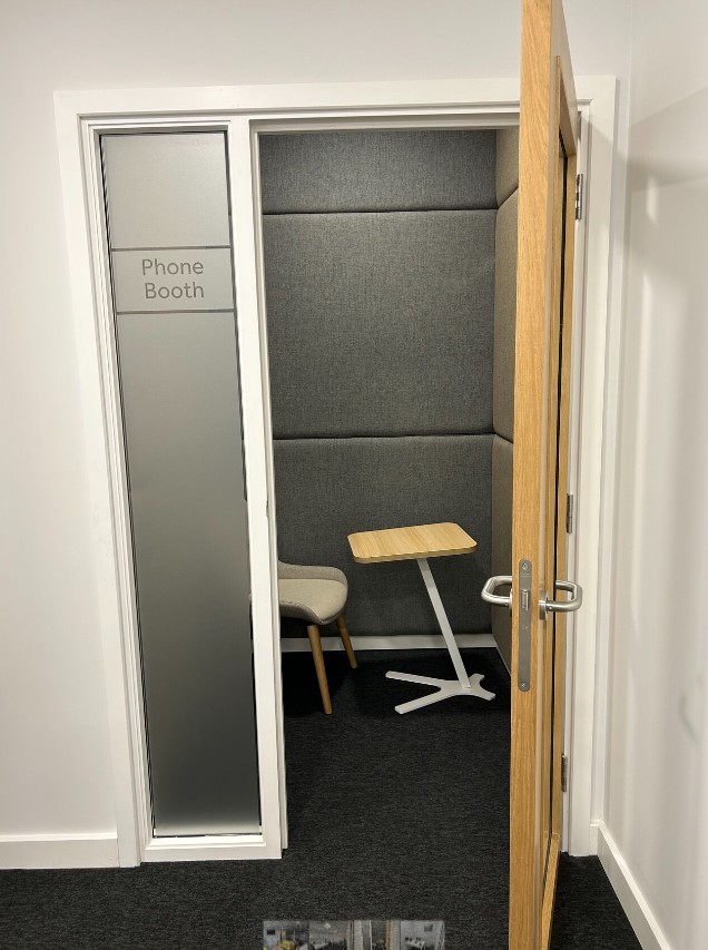 Office in Wigan - photo 3