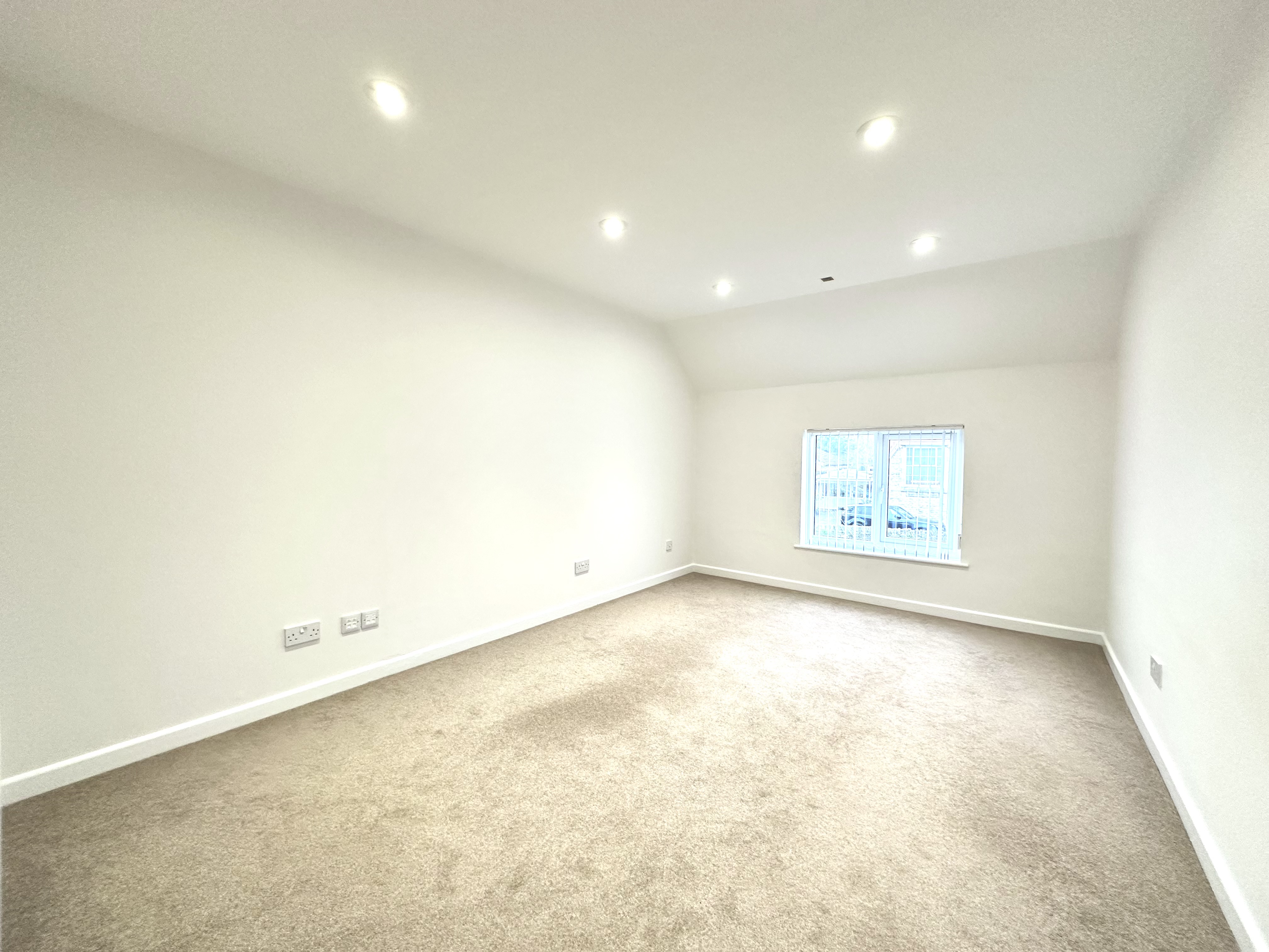 Office in Faringdon - photo 4
