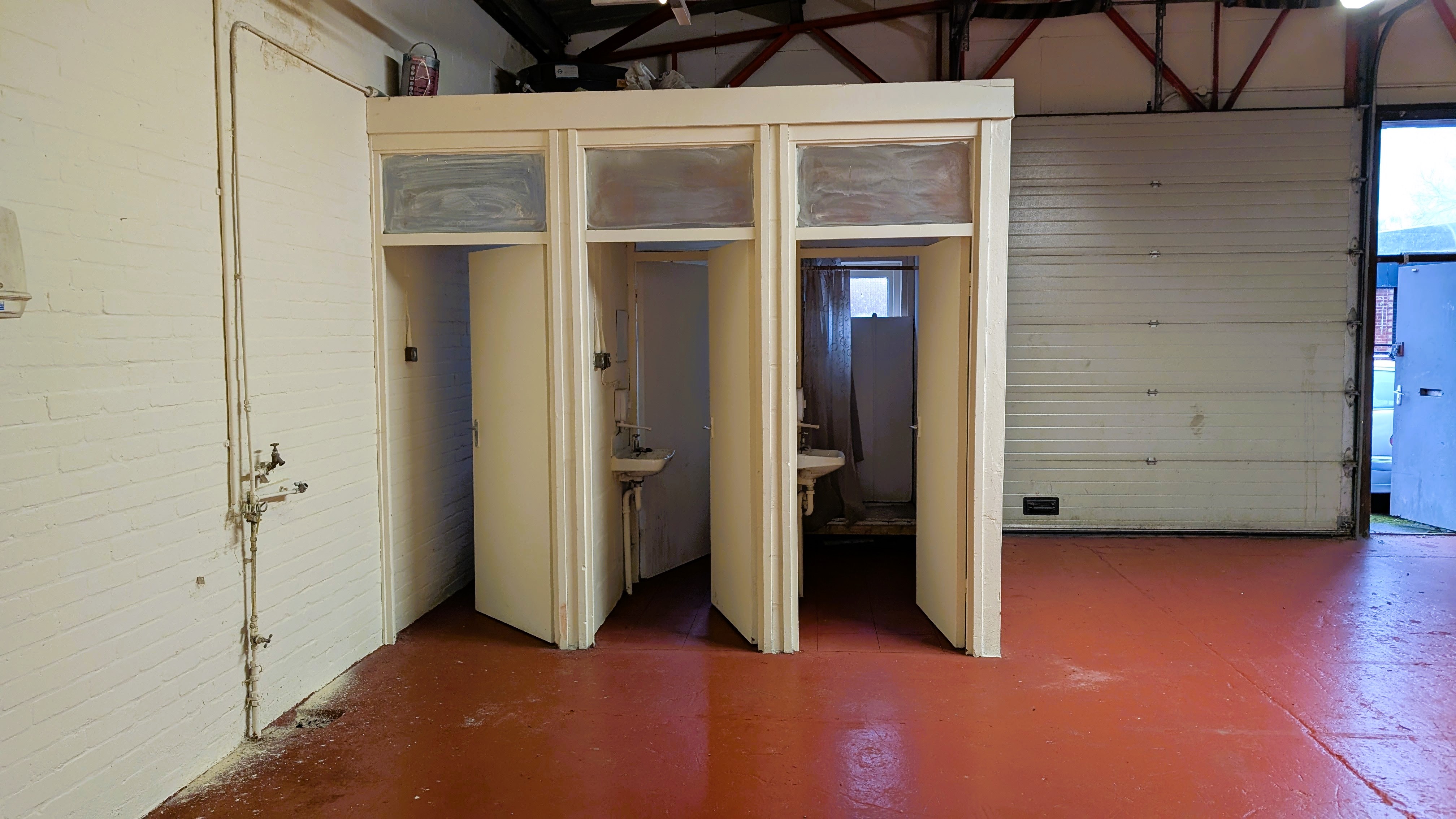 Industrial Unit in Newtown - photo 2