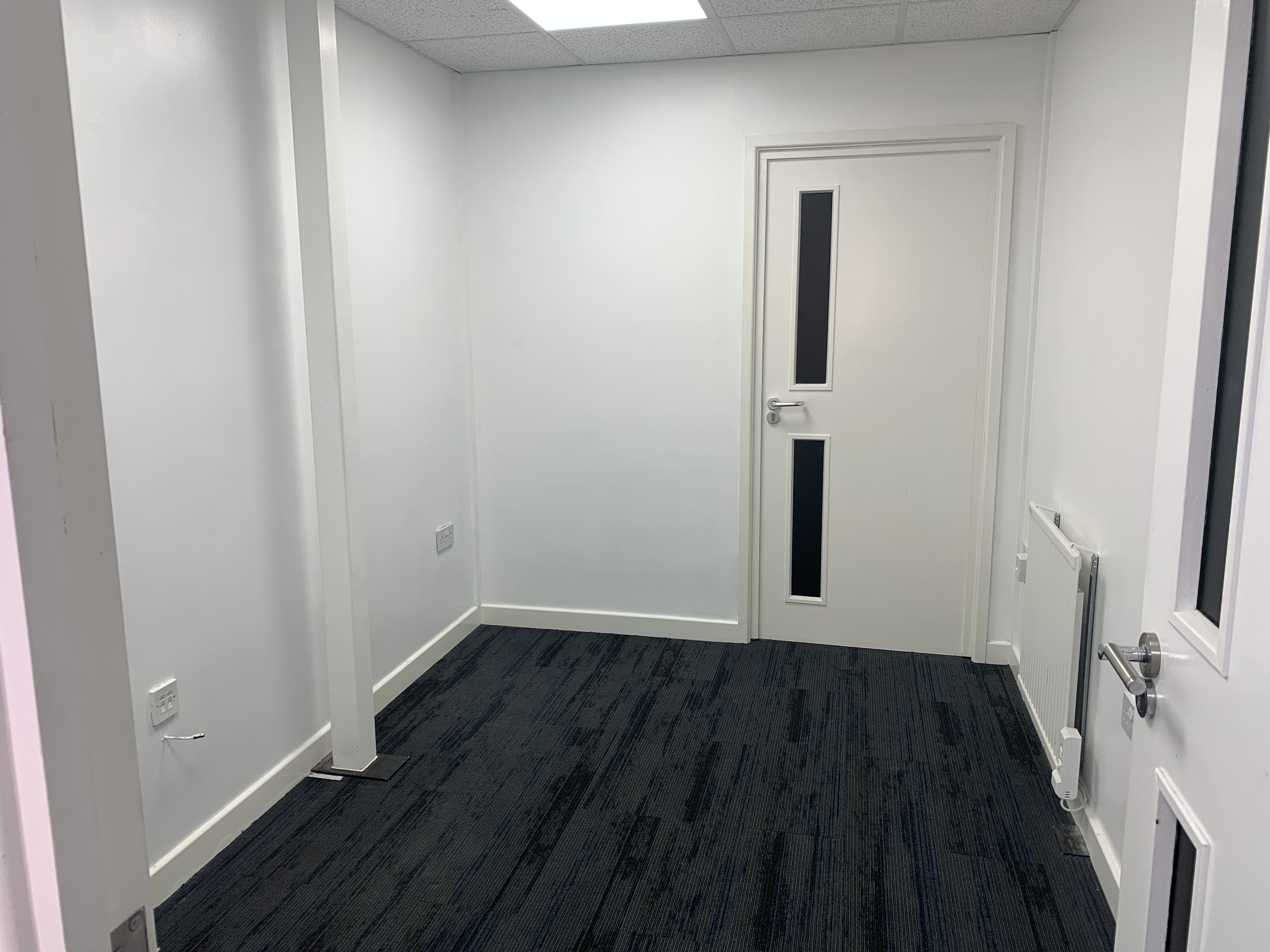 Office in Tamworth - photo 3