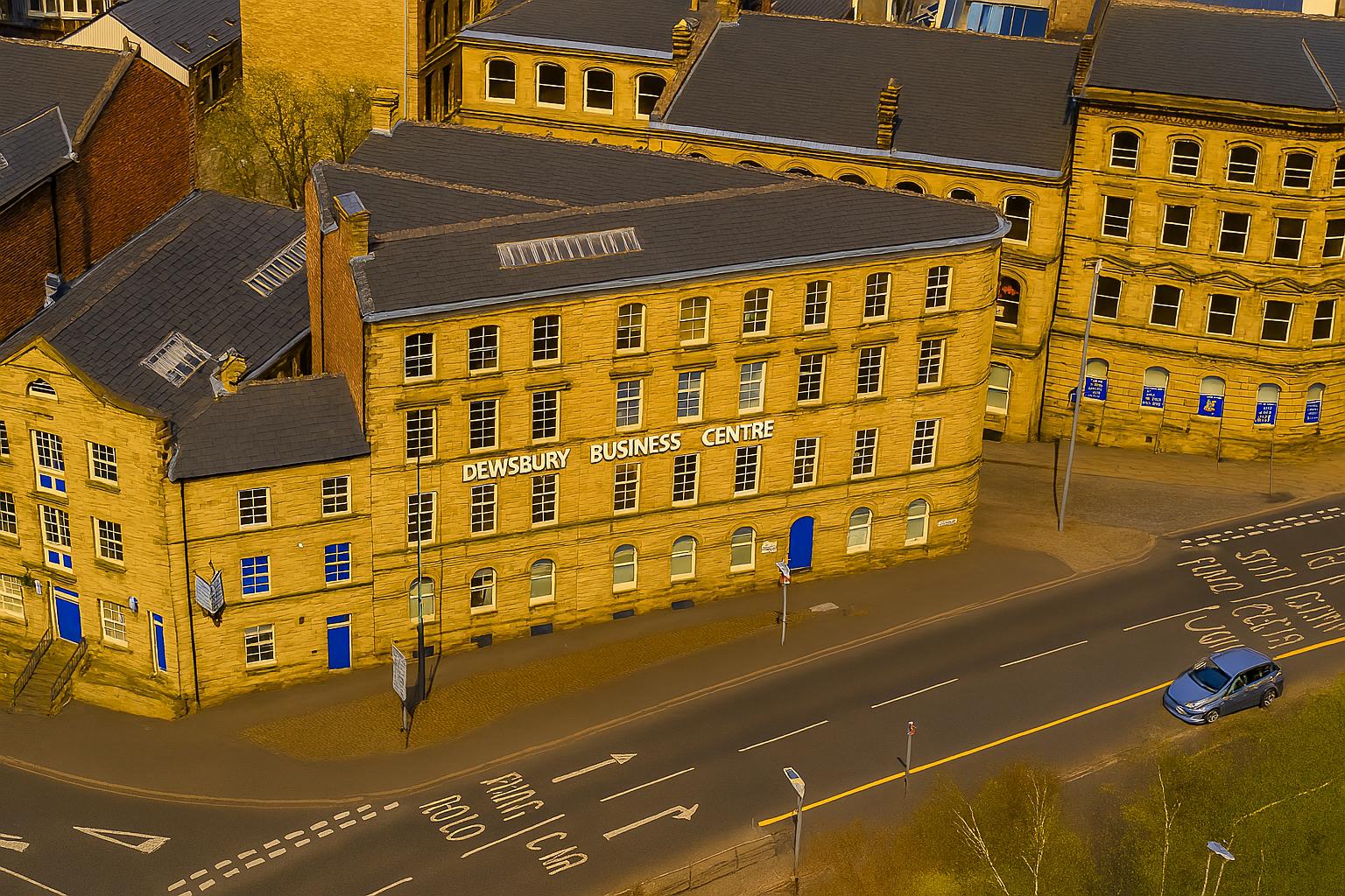 Office in Dewsbury - photo 2