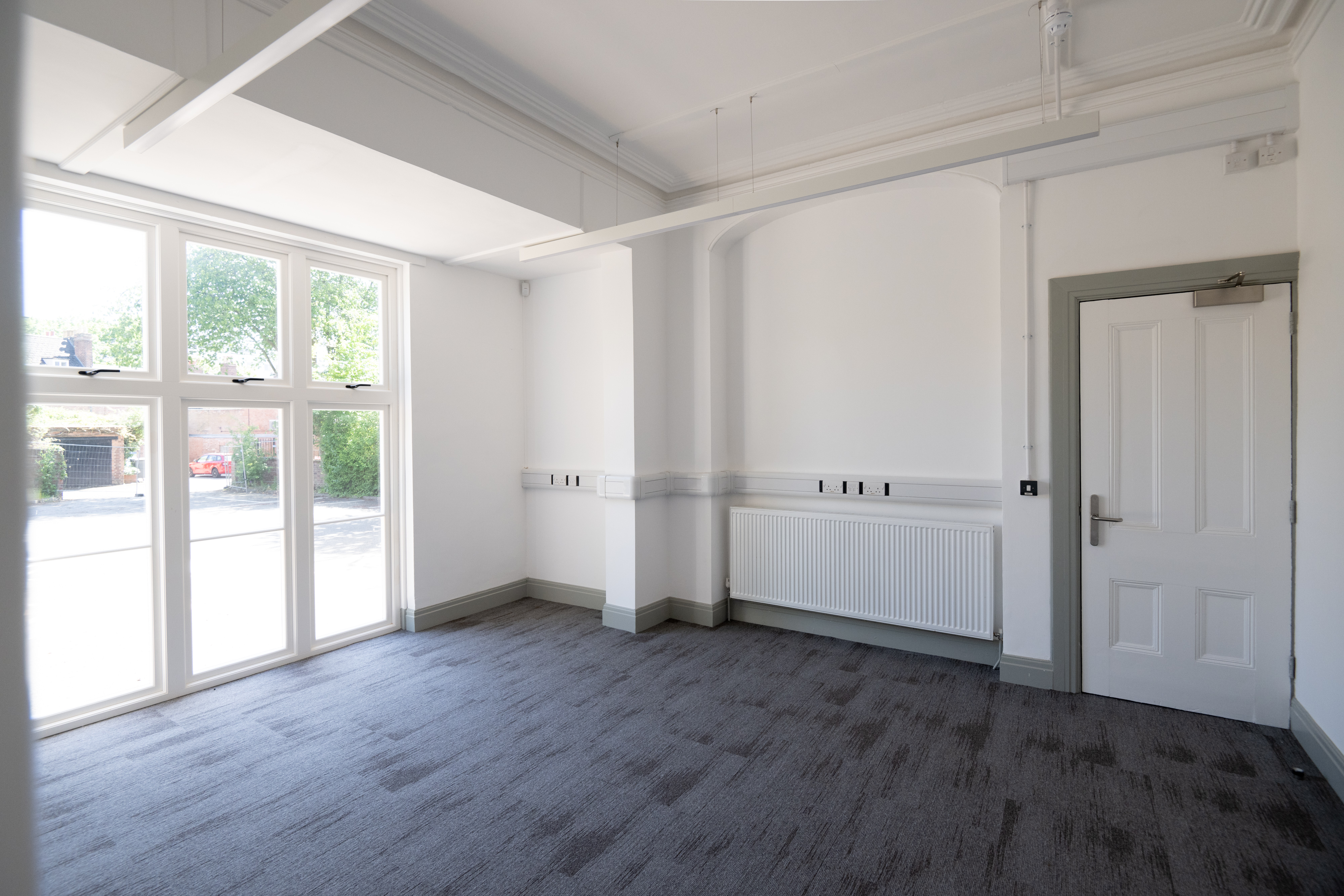 Office in Leamington Spa - photo 3