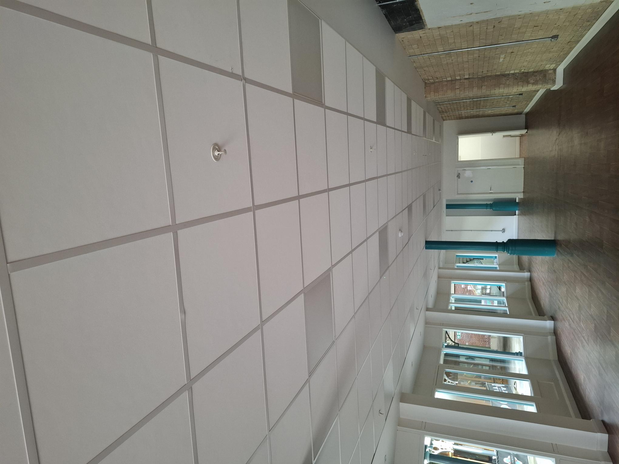 Retail/Shop in Newark - photo 3