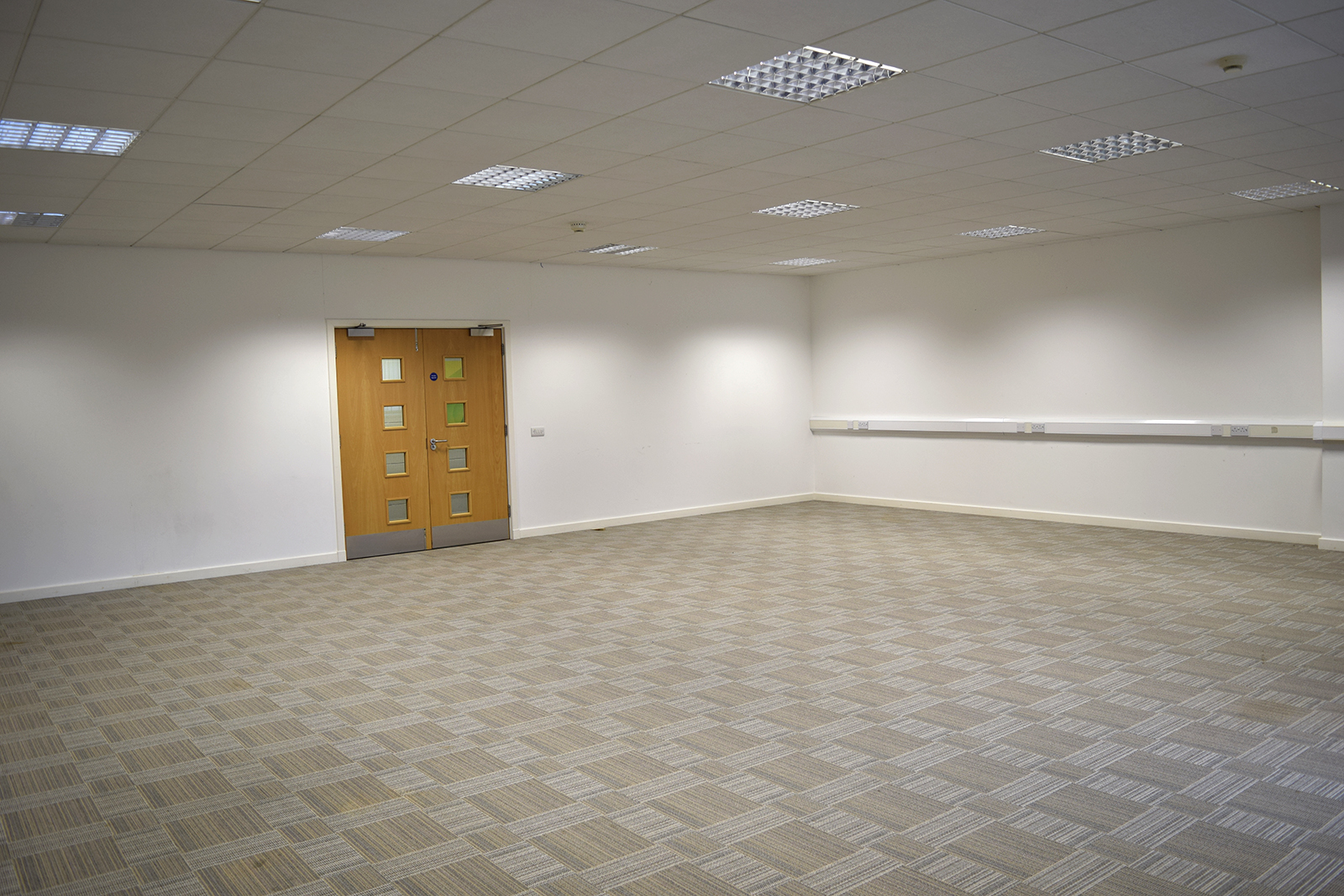 Office in Blackburn - photo 3