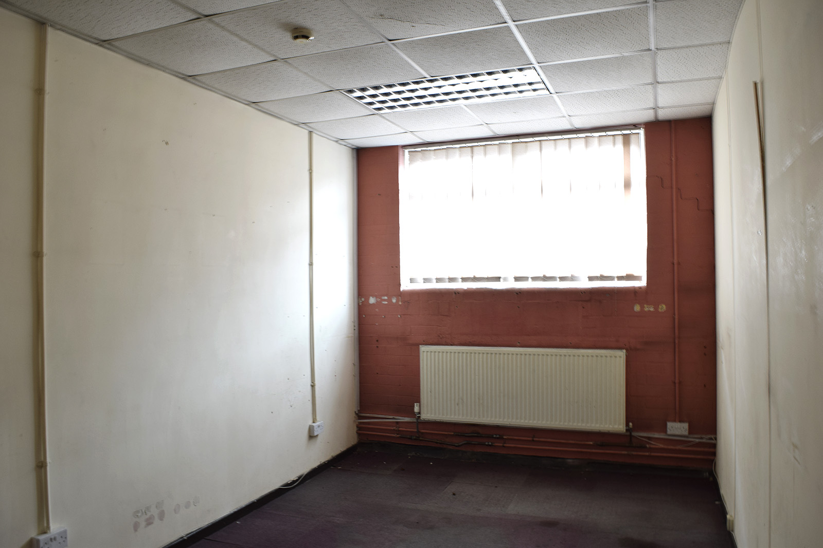 Office in Accrington - photo 3