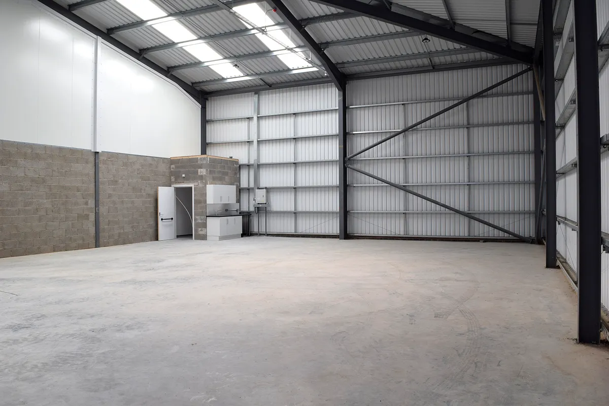 Industrial Unit in Blackburn - photo 3