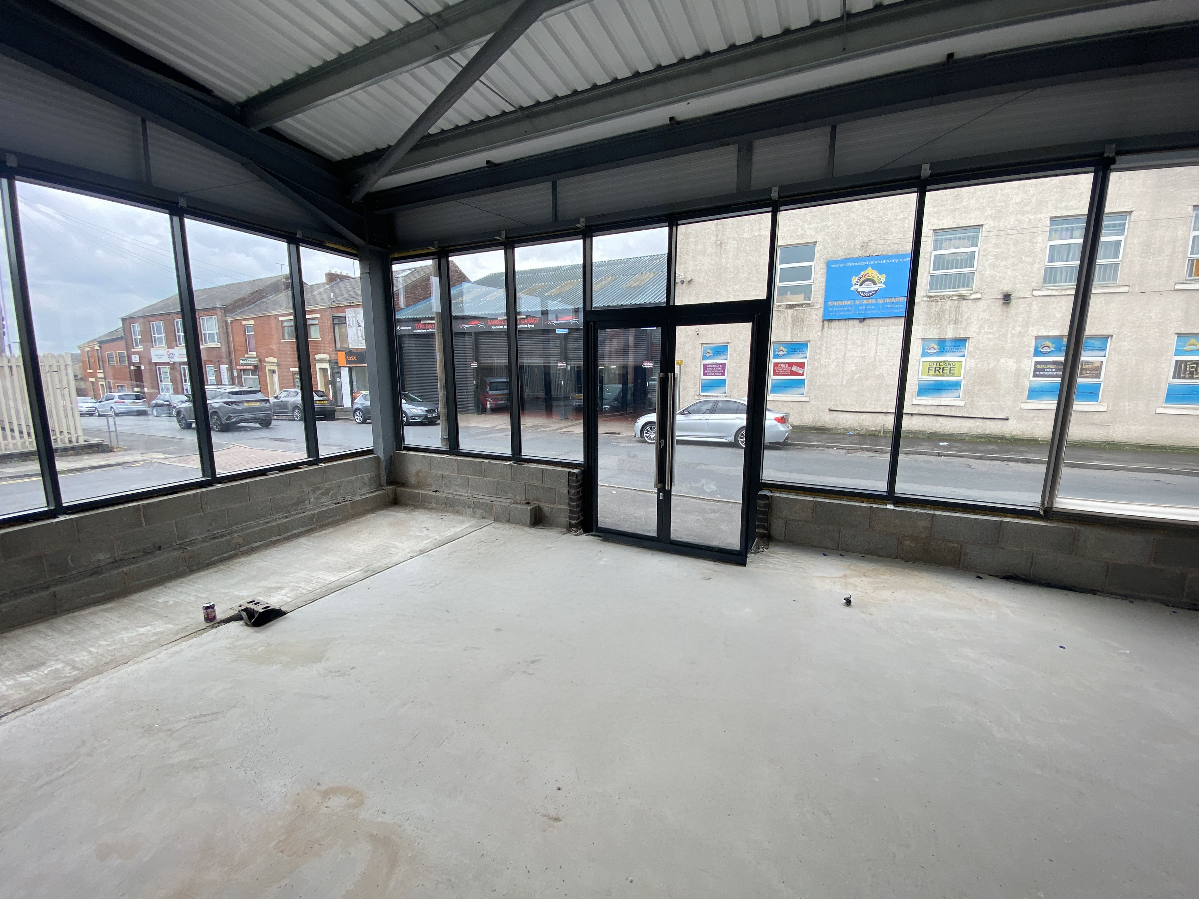 Retail/Shop in Blackburn - photo 4