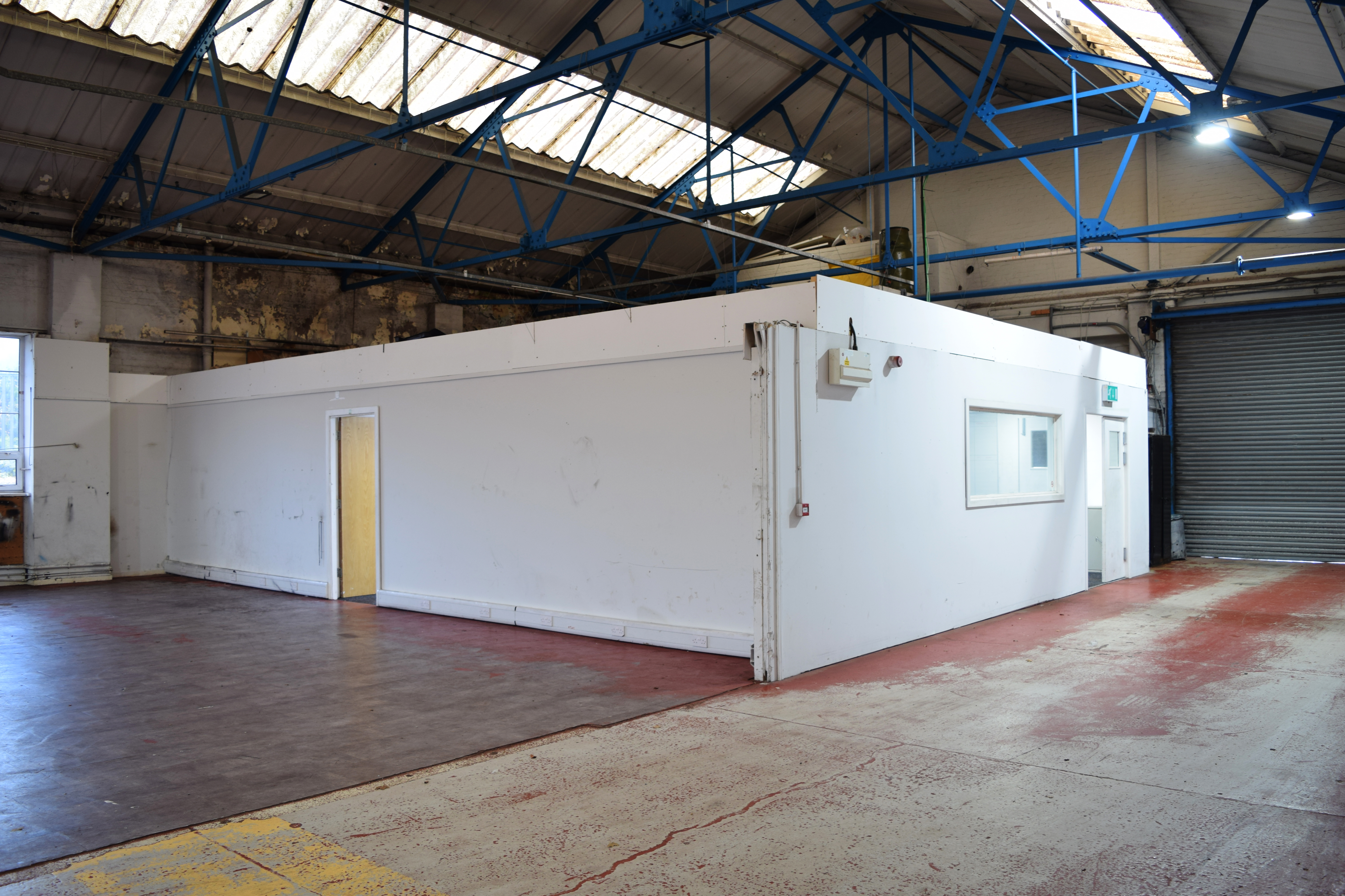 Industrial Unit in Blackburn - photo 3