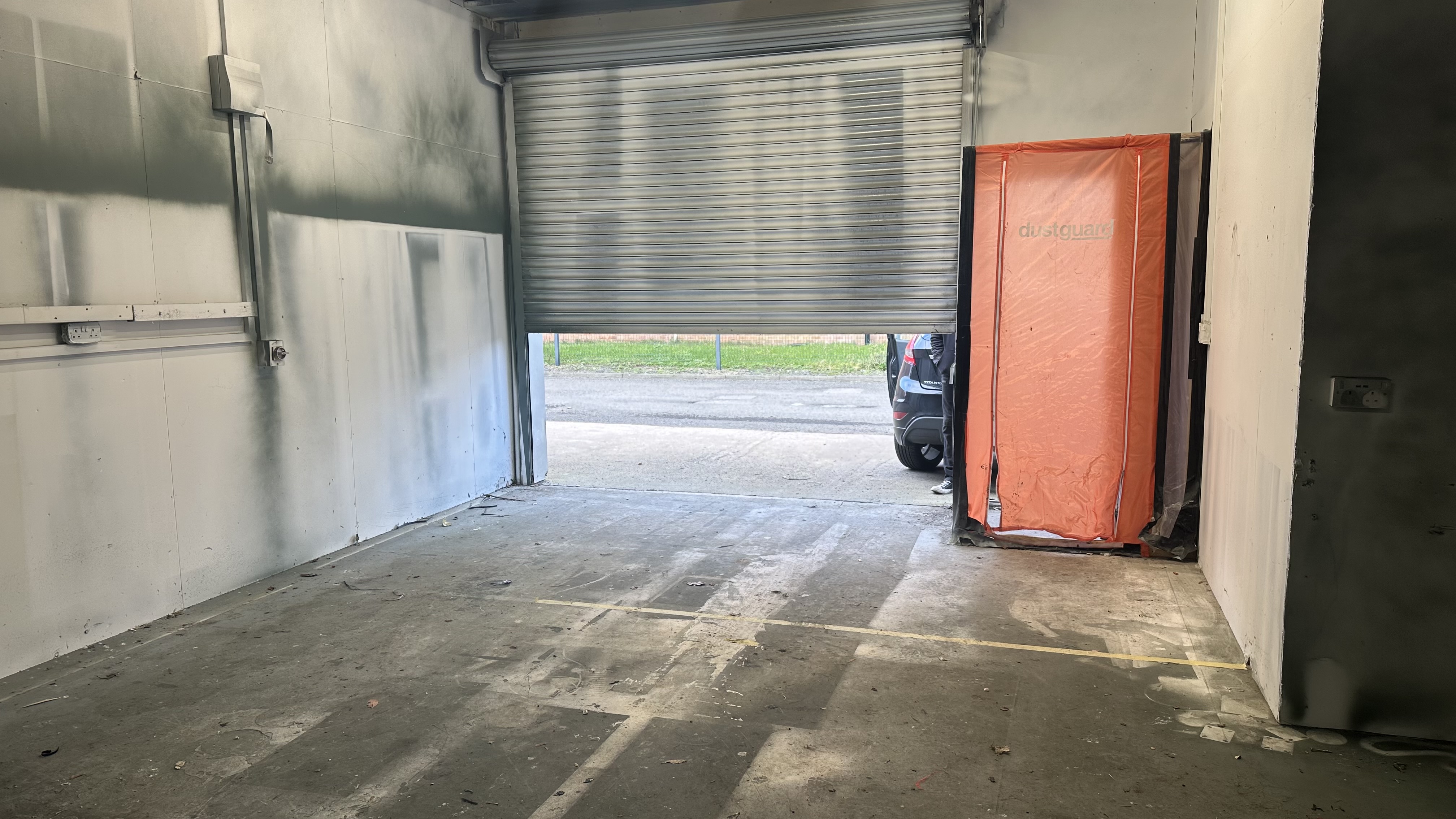 Industrial Unit in Wesley Way - photo 2