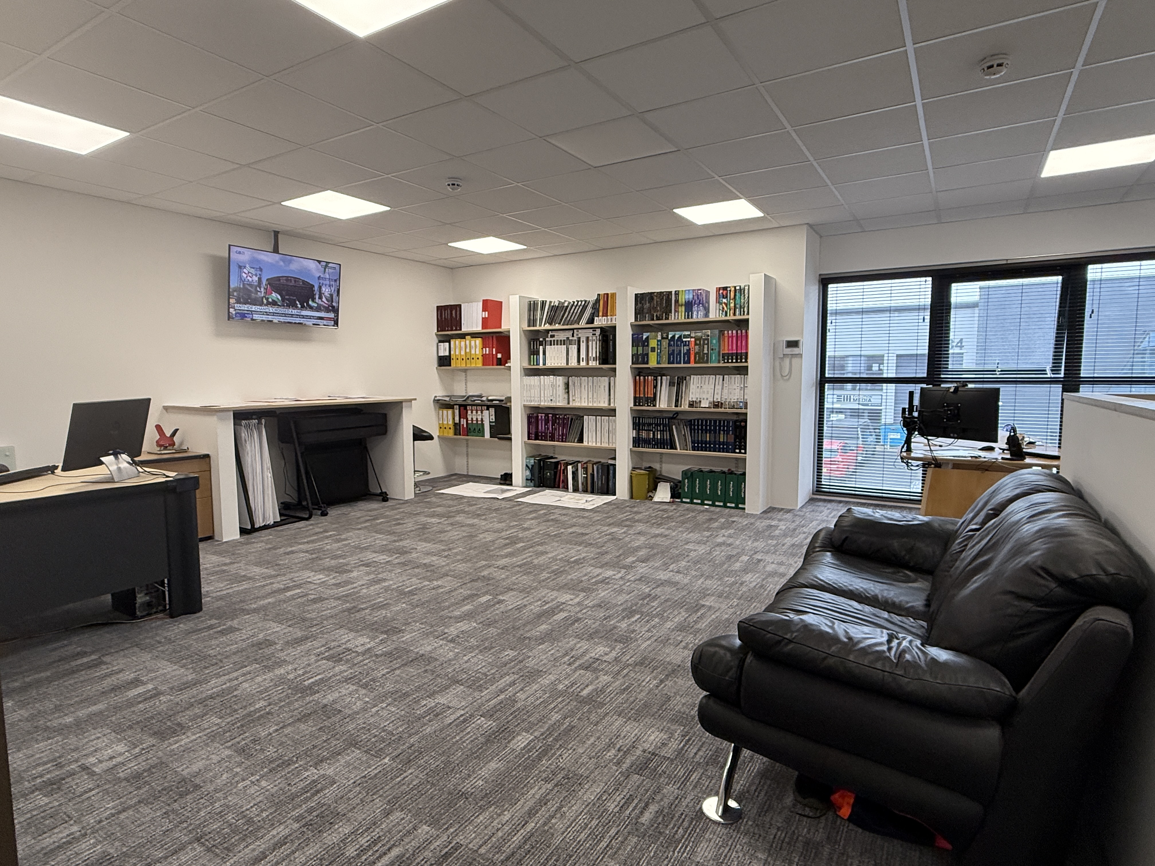 Industrial Unit in Exeter - photo 2