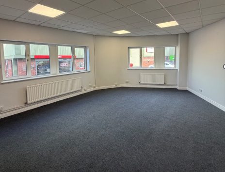 Office in Cannock - photo 2