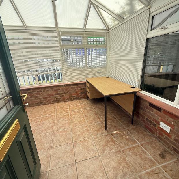 Industrial Unit in Aylesbury - photo 2