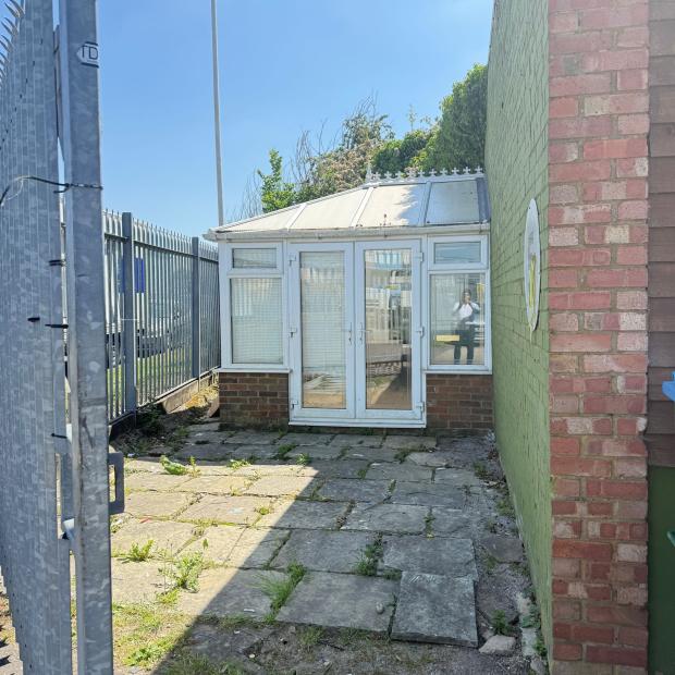 Industrial Unit in Aylesbury - photo 4