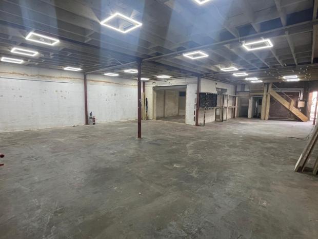 Industrial Unit in Southall - photo 3