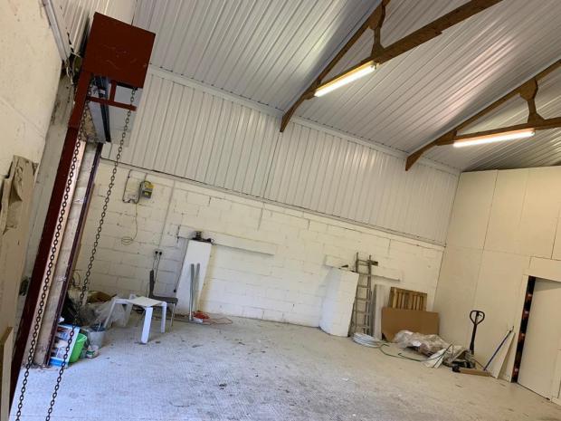 Industrial Unit in Slough - photo 3