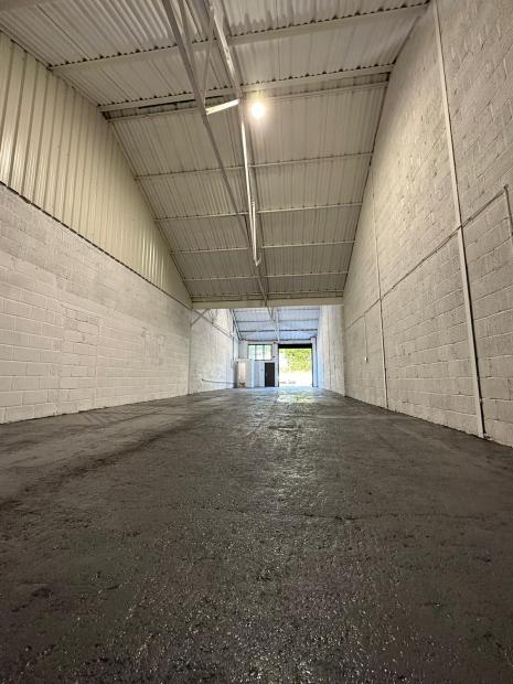 Industrial Unit in Taunton - photo 2
