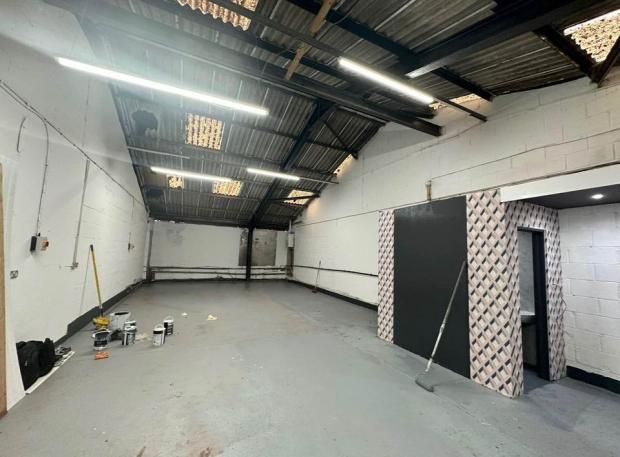 Industrial Unit in Southall - photo 4