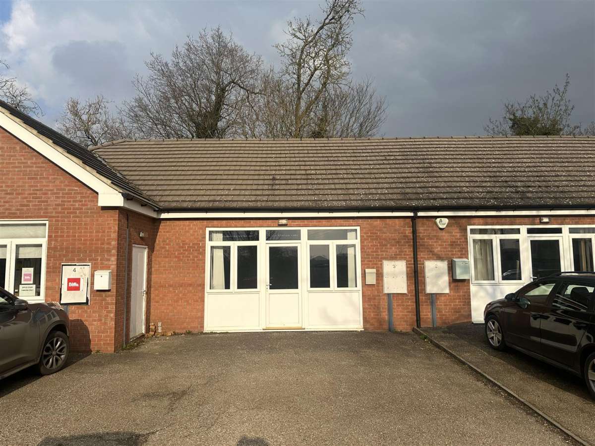 Commercial Property in Oakham