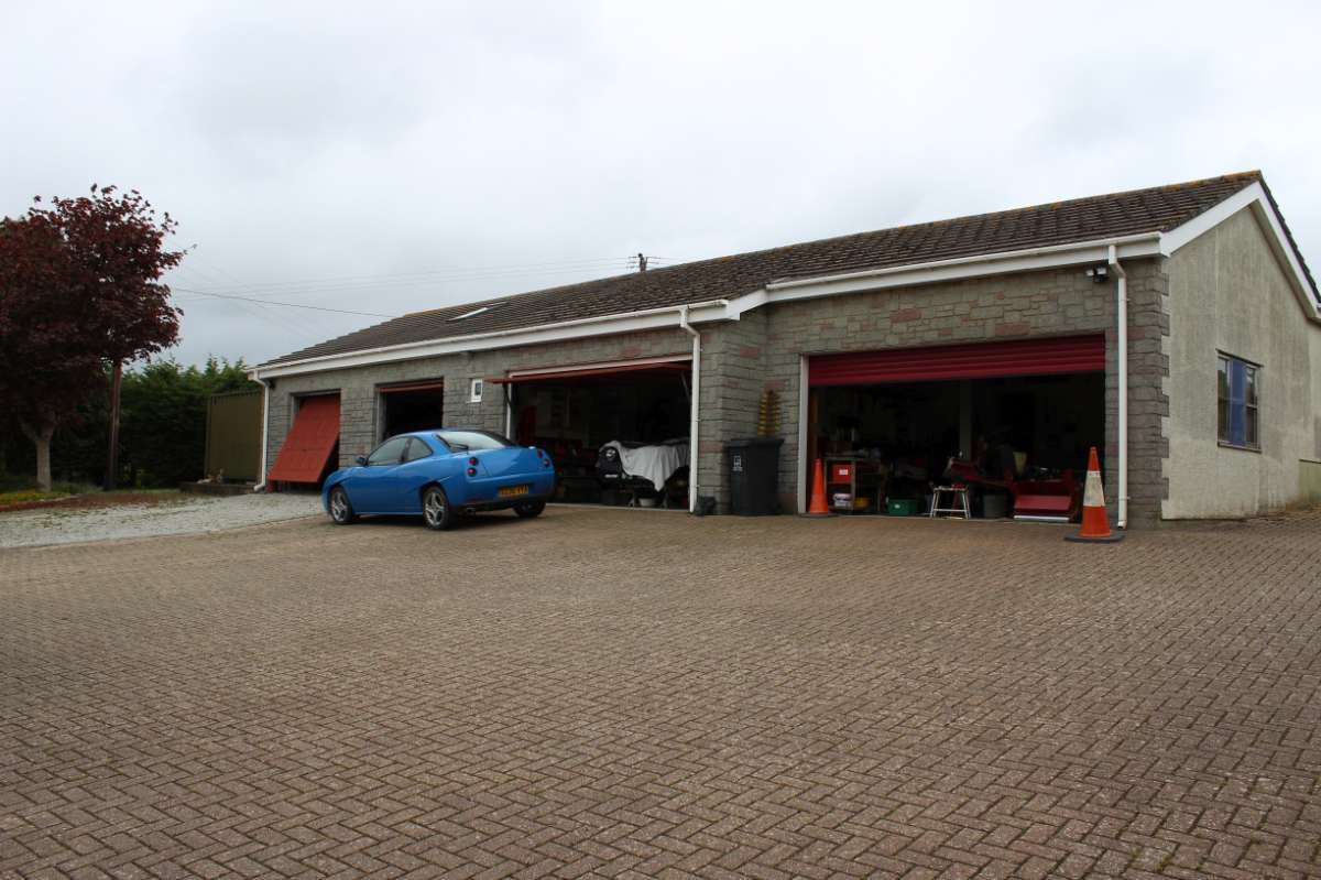 Industrial Unit in Plymouth - photo 4