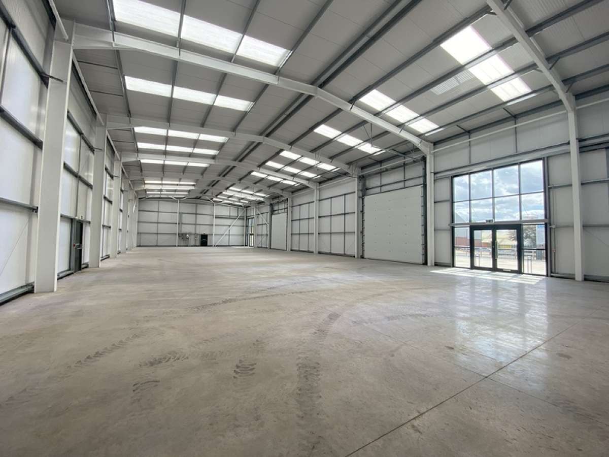 Industrial Unit in Dudley - photo 2