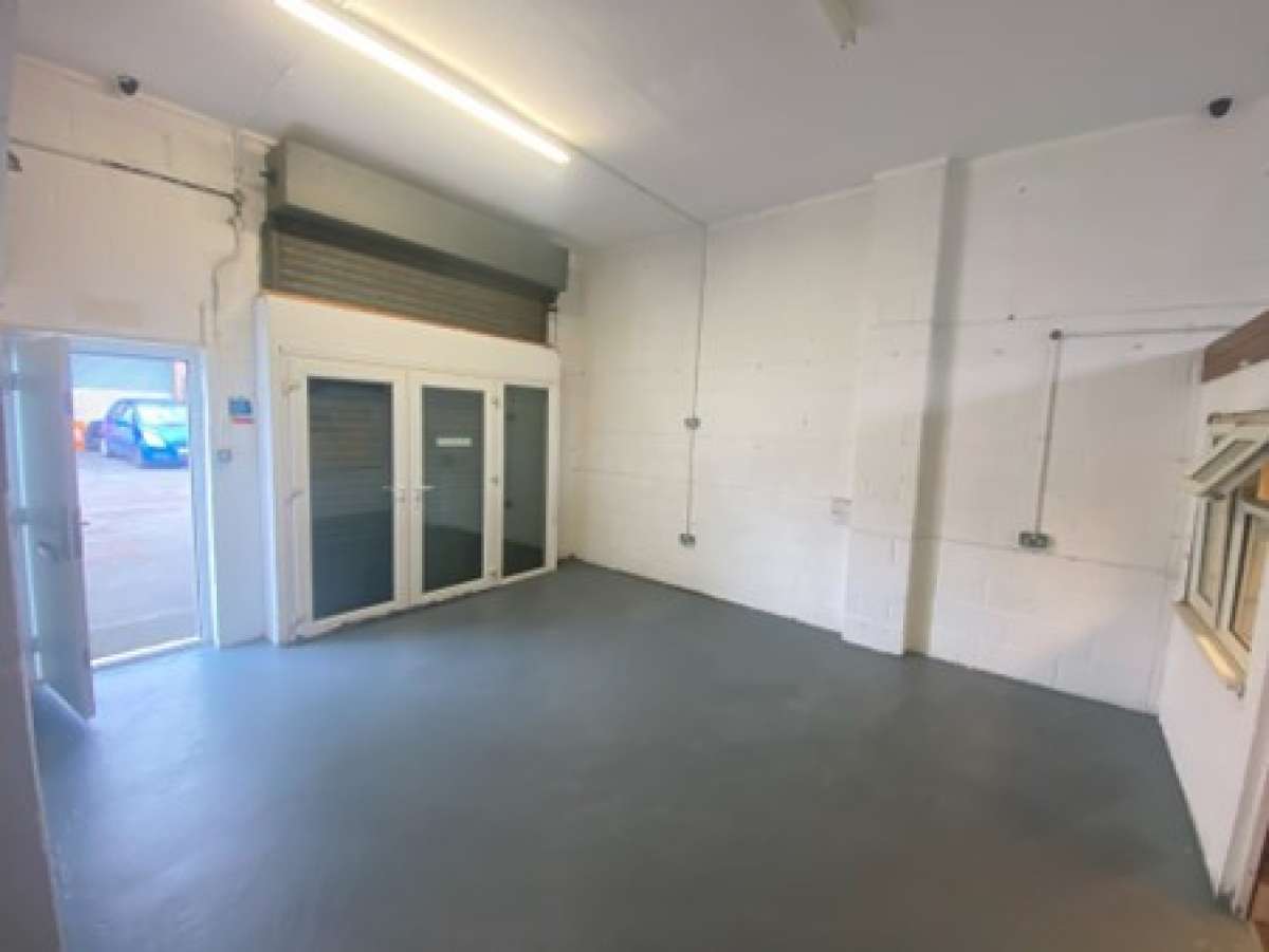 Industrial Unit in Huntingdon - photo 4