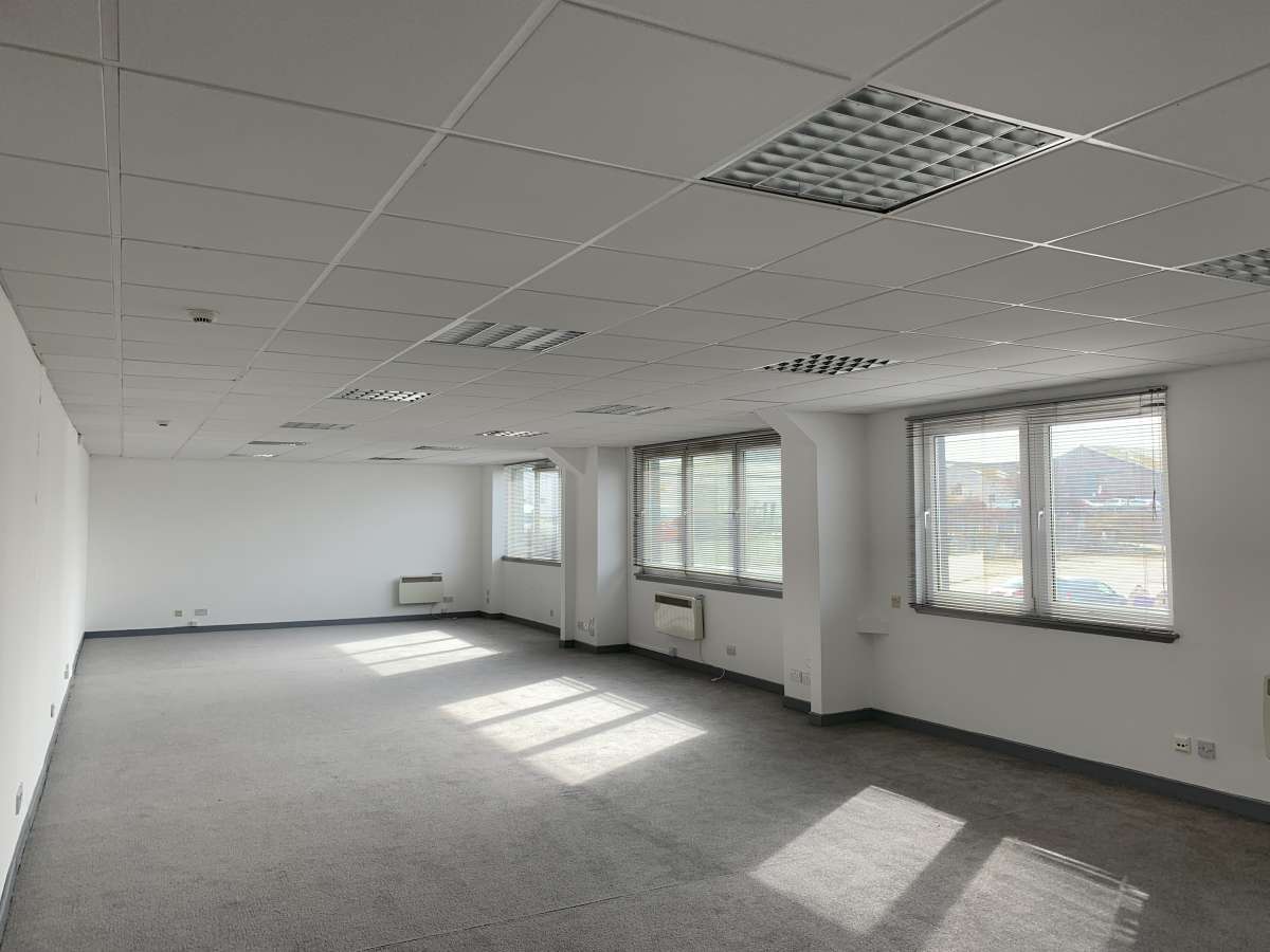 Industrial Unit in Aberdeen - photo 3