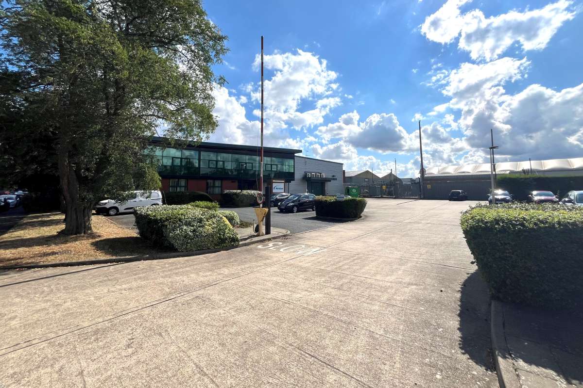 Industrial Unit in Maldon - photo 2