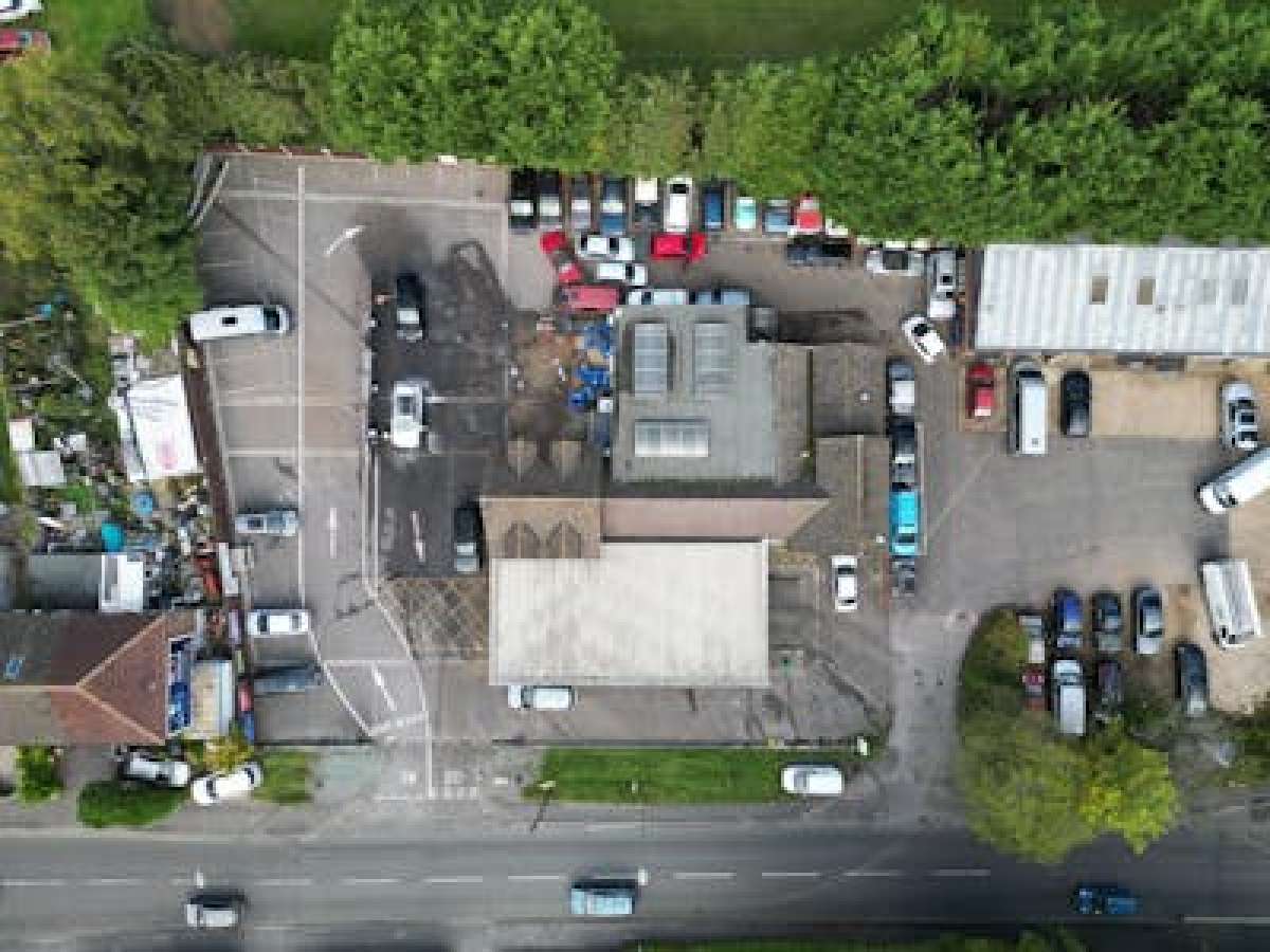 Investment in Southampton - photo 4