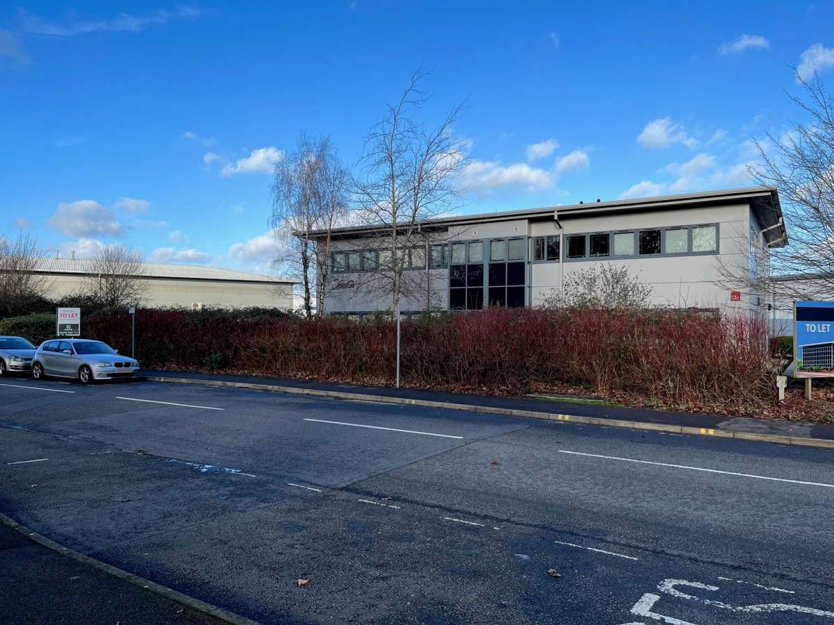 Industrial Unit in Lymington - photo 2