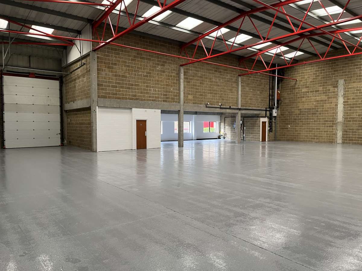 Industrial Unit in Southampton - photo 2