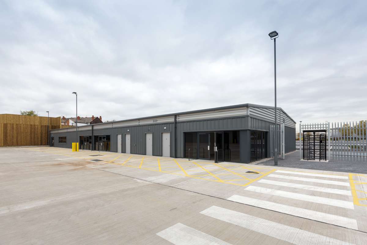 Industrial Unit in Birmingham - photo 2