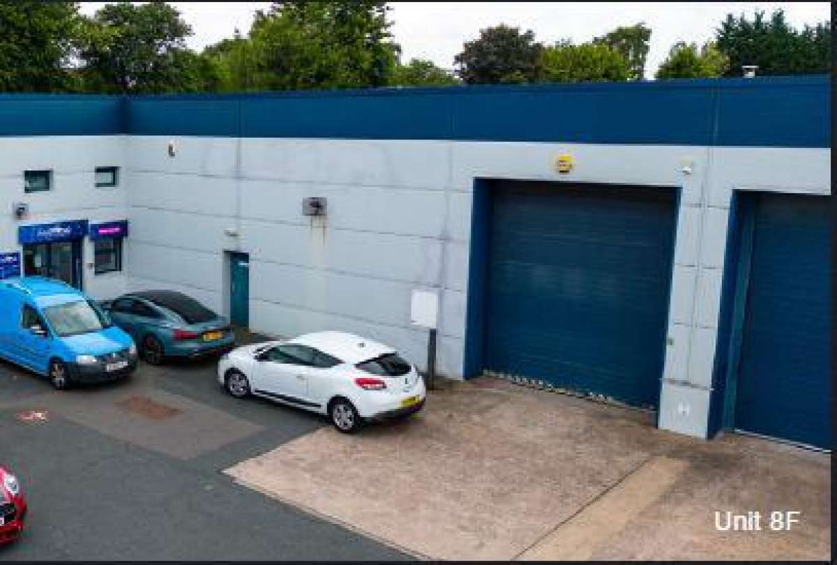 Industrial Unit in Sutton Coldfield - photo 3