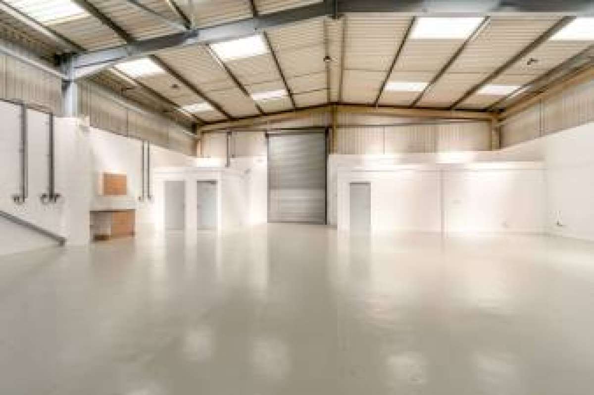 Industrial Unit in Castleford - photo 2