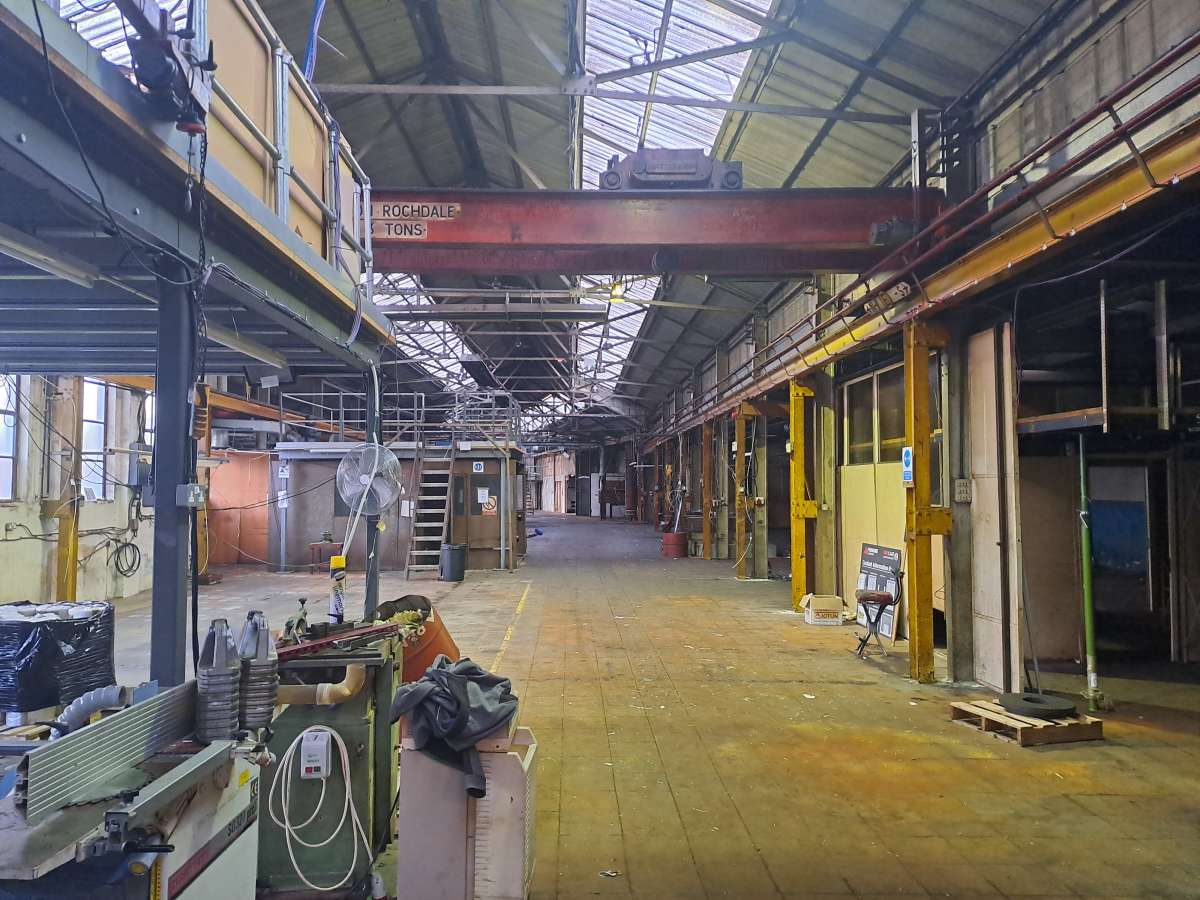 Industrial Unit in Sheffield - photo 4