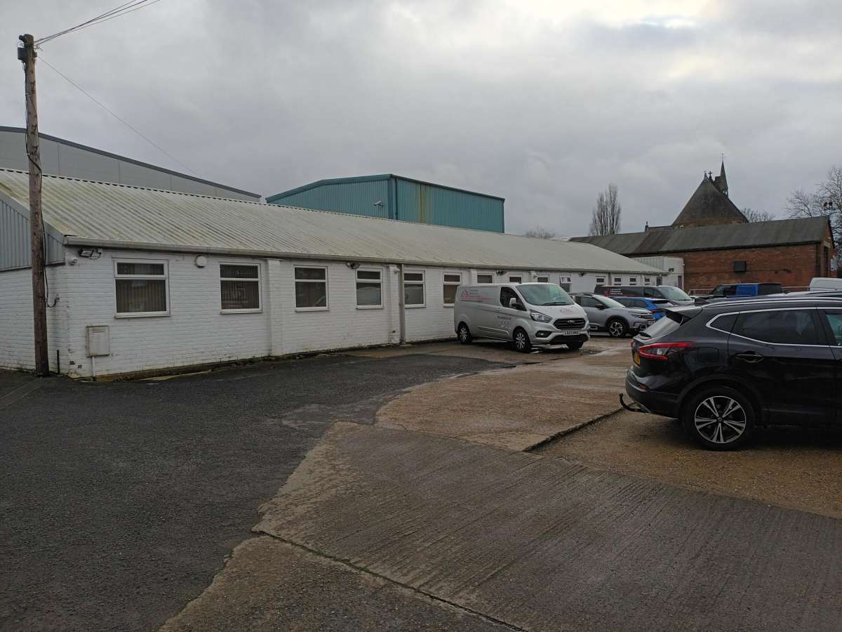 Industrial Unit in Gateshead - photo 4