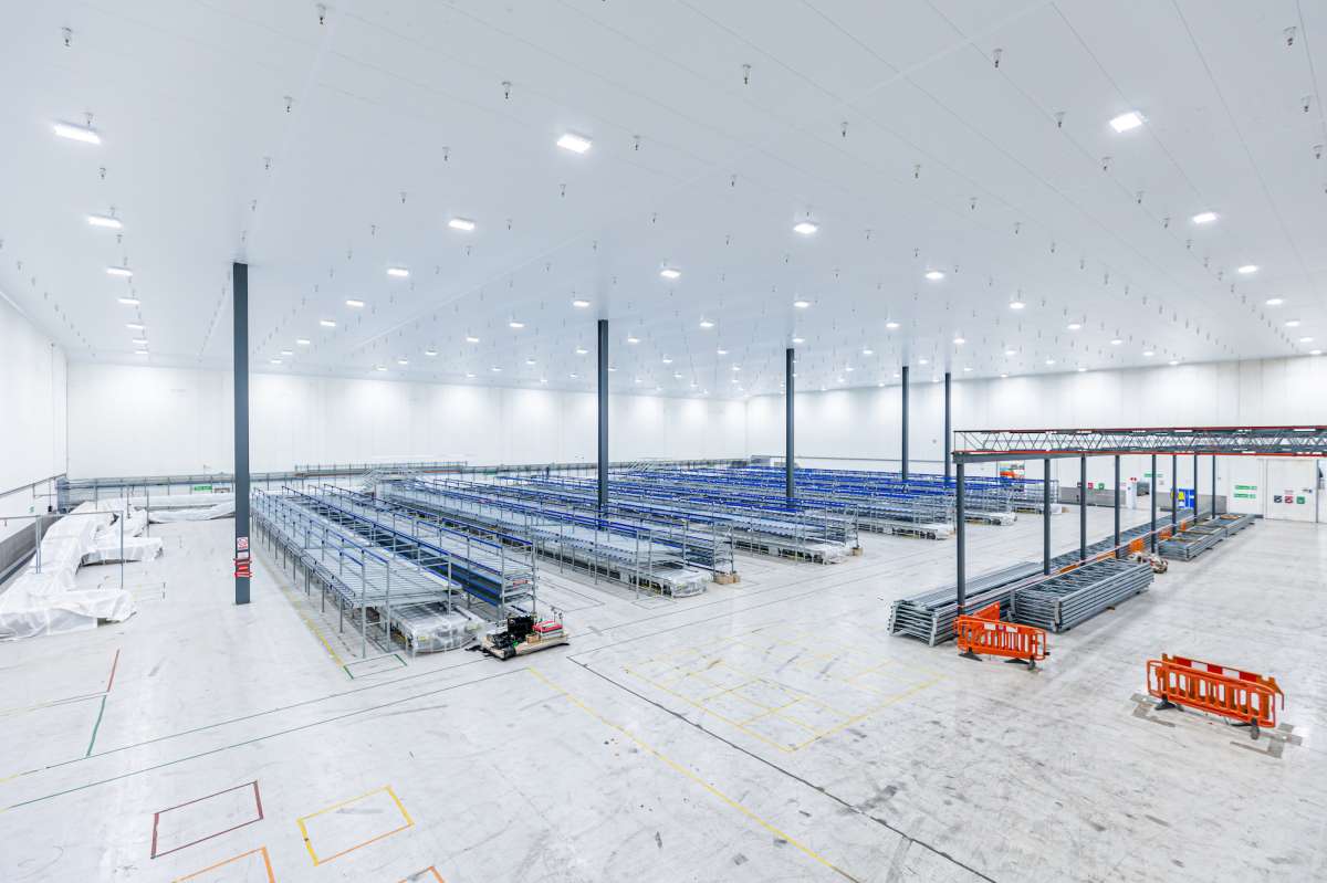 Industrial Unit in West Thurrock - photo 2