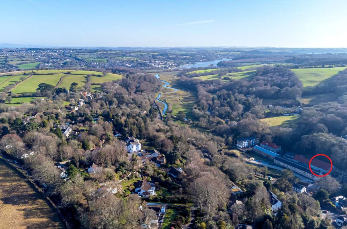 Industrial Unit in Falmouth - photo 2