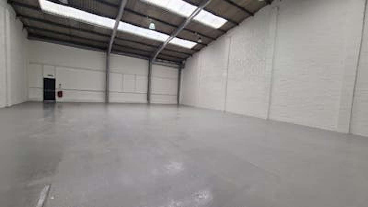 Industrial Unit in Fareham - photo 2