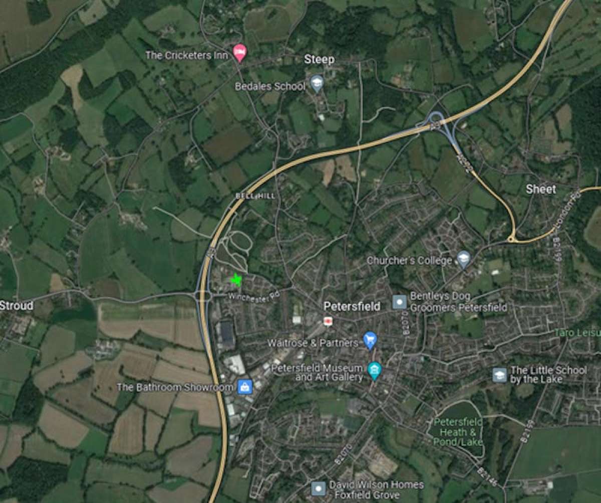 Industrial Unit in Petersfield - photo 2