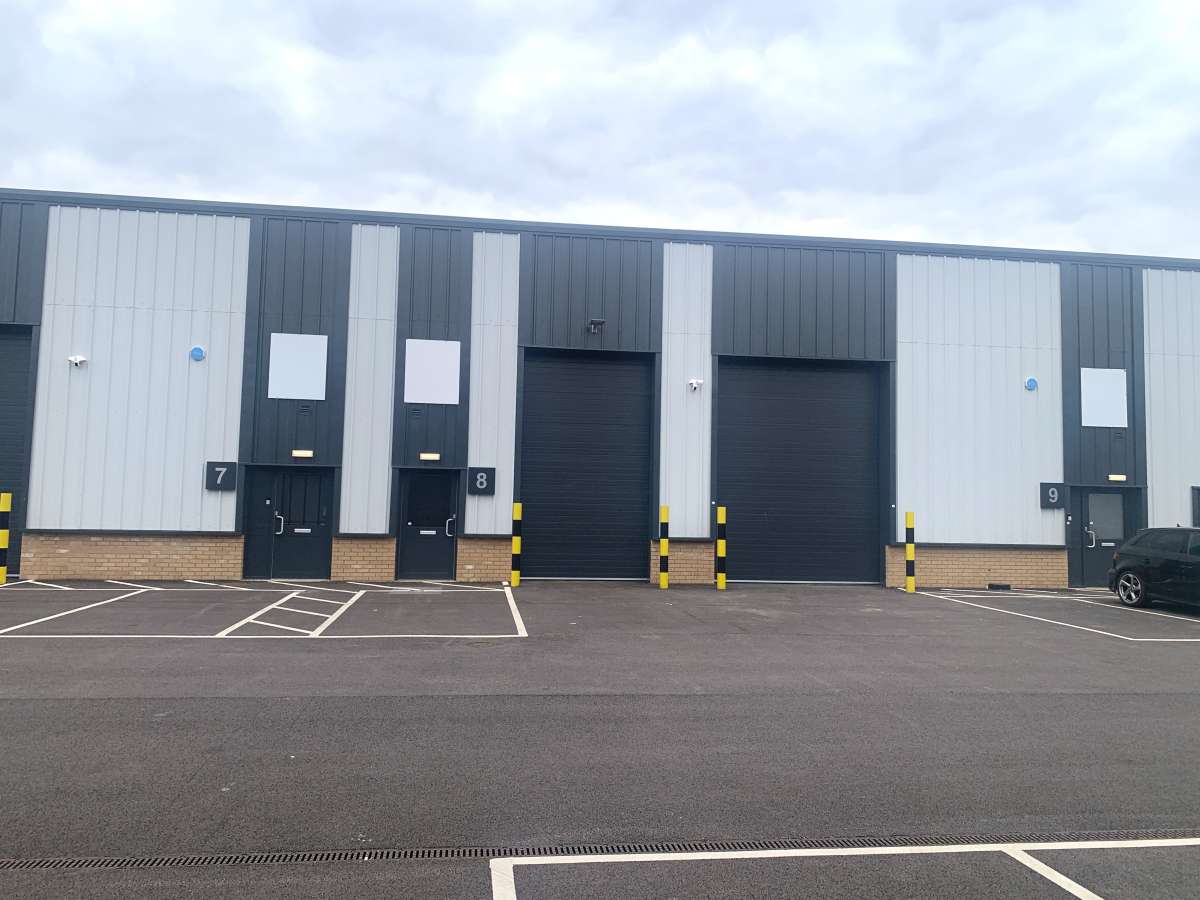 Industrial Unit in Lincoln - photo 2