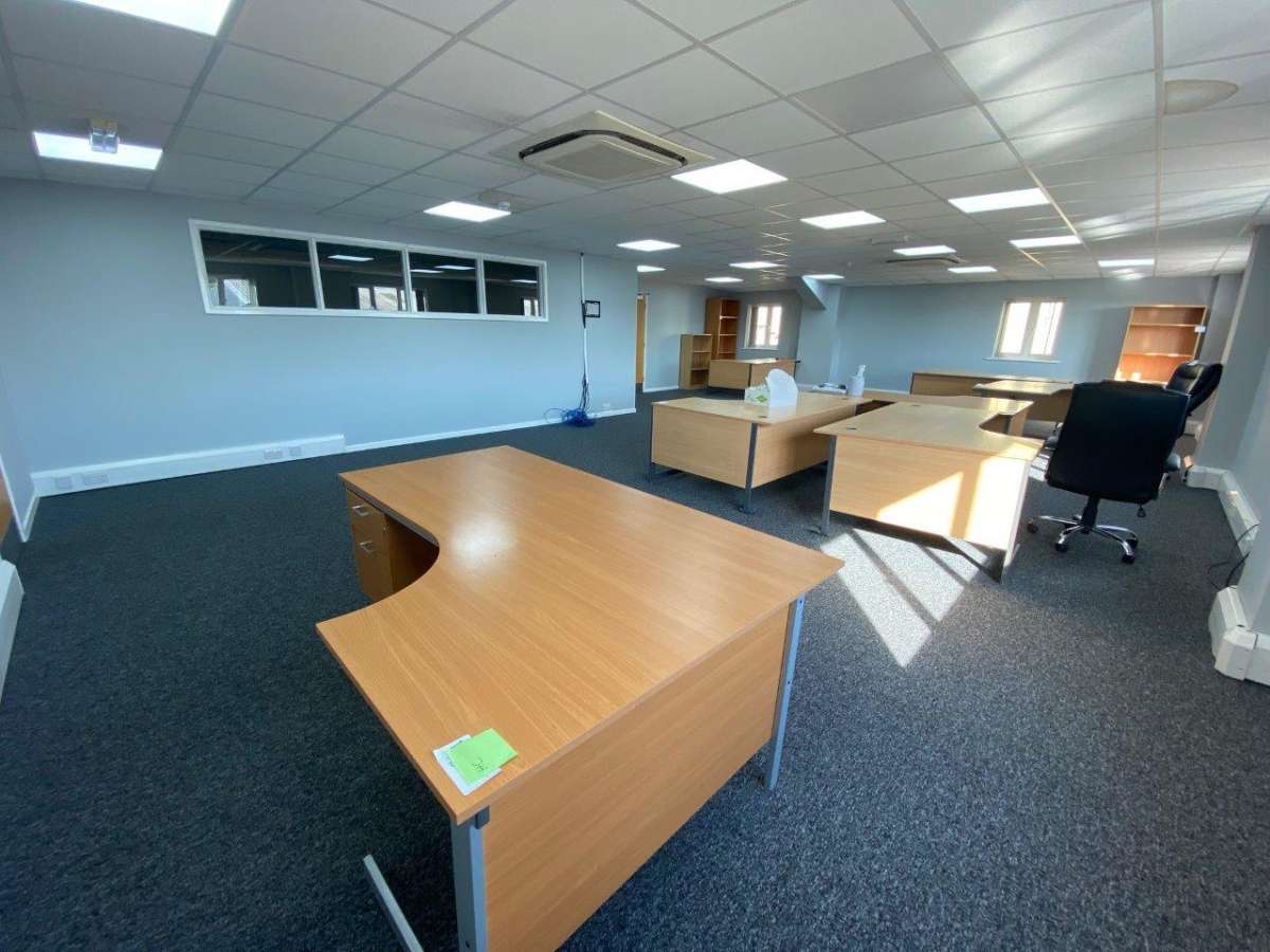 Industrial Unit in Manningtree - photo 2