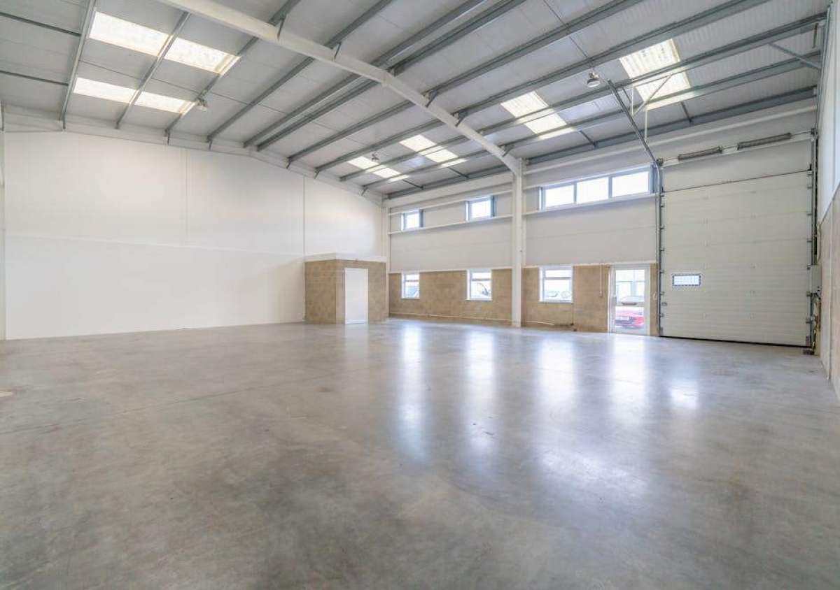 Industrial Unit in Havant - photo 4