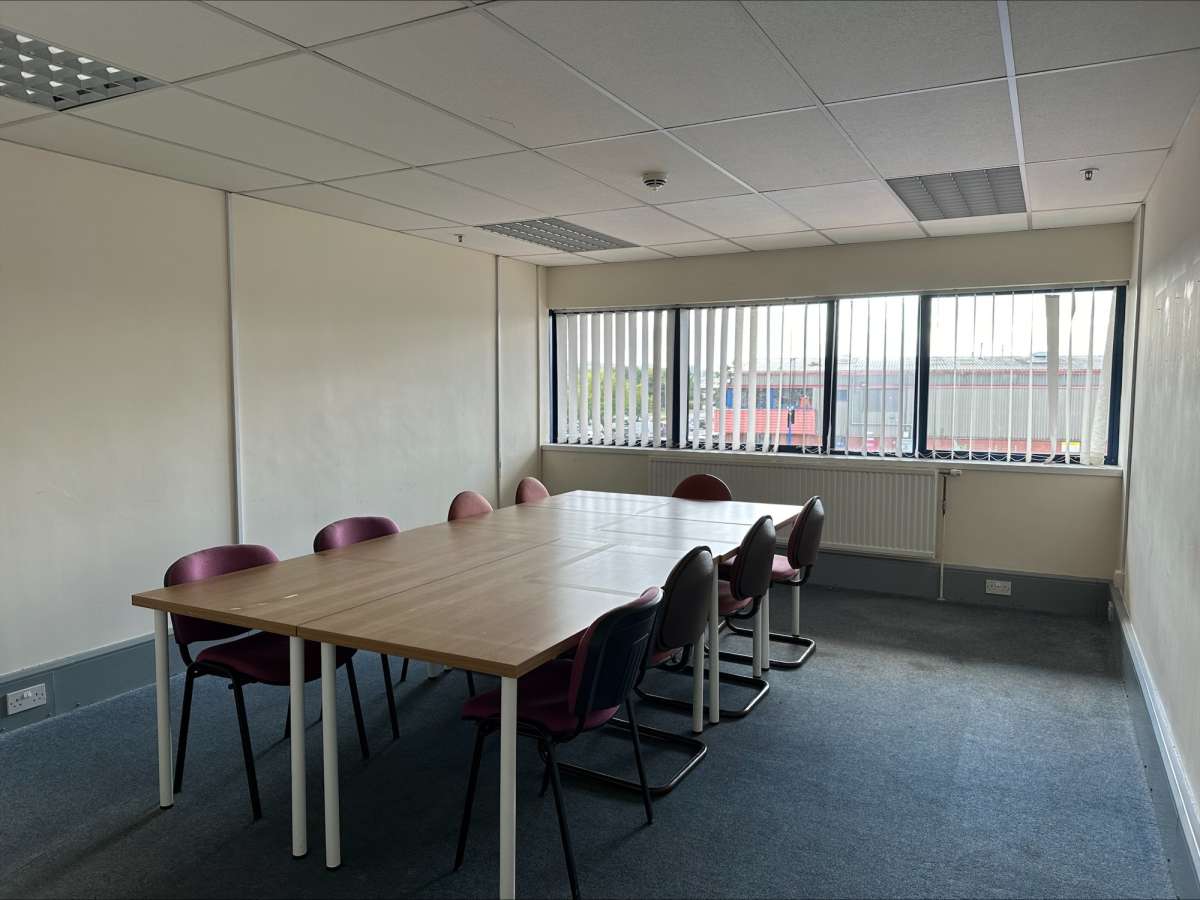 Office in Sheffield - photo 4