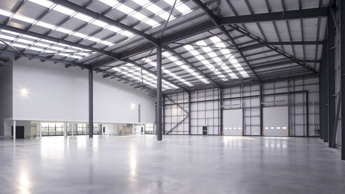 Industrial Unit in Barking - photo 4