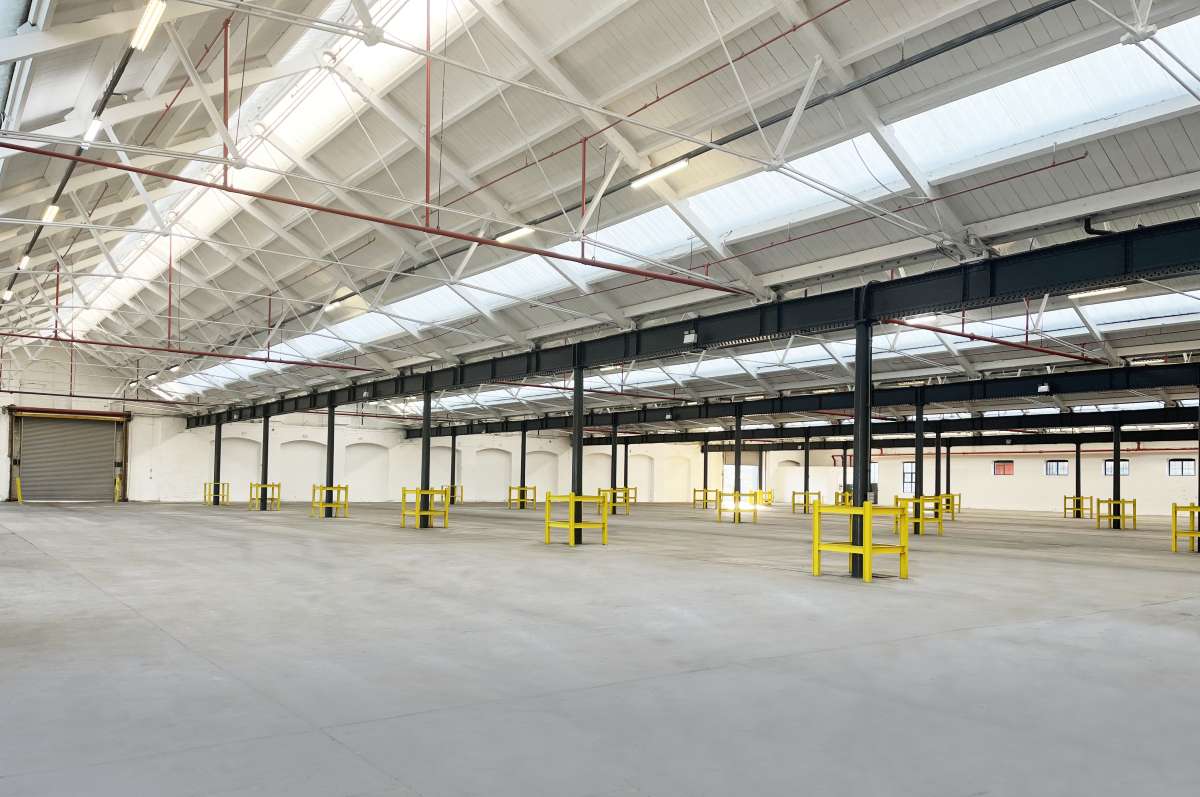 Industrial Unit in Eastleigh - photo 3