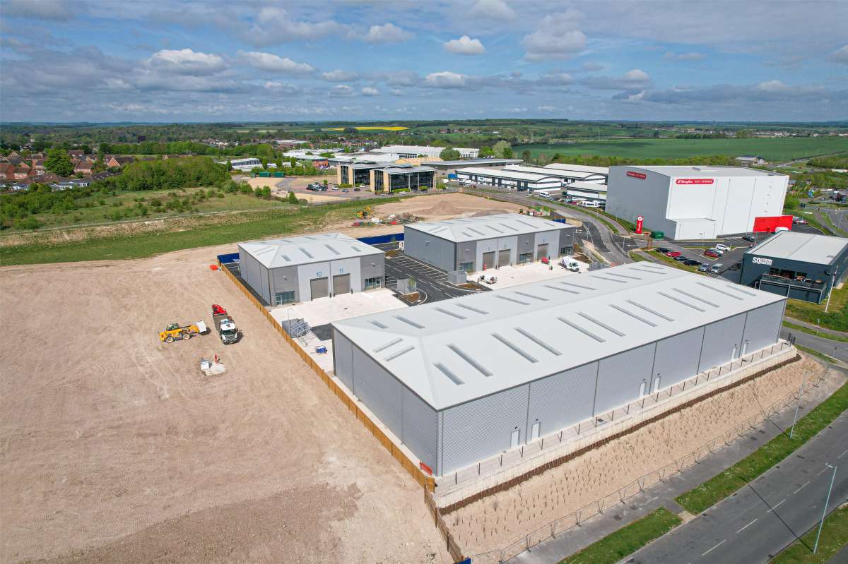 Industrial Unit in Amesbury - photo 3